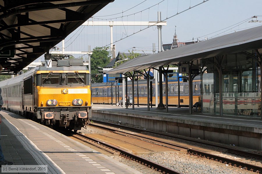 Nederlandse Spoorwegen - 1753
/ Bild: ns1753_bk1508210051.jpg Nederlandse Spoorwegen - 1753
/ Bild: ns1753_bk1508210051.jpg