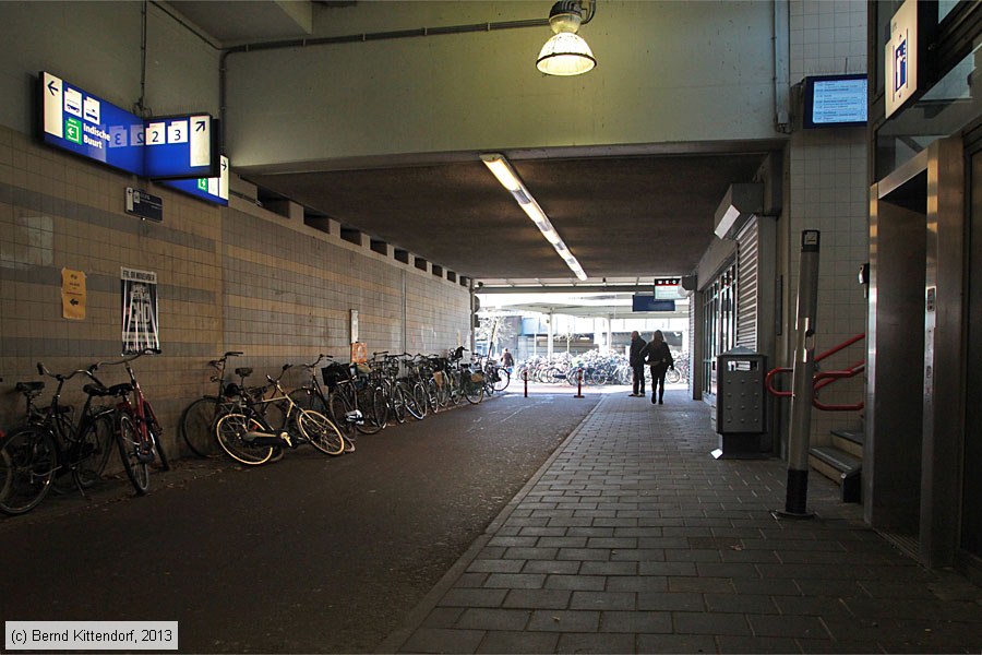 Bahnhof Amsterdam Muiderpoort
/ Bild: bfamsterdammuiderpoort_bk1311130050.jpg