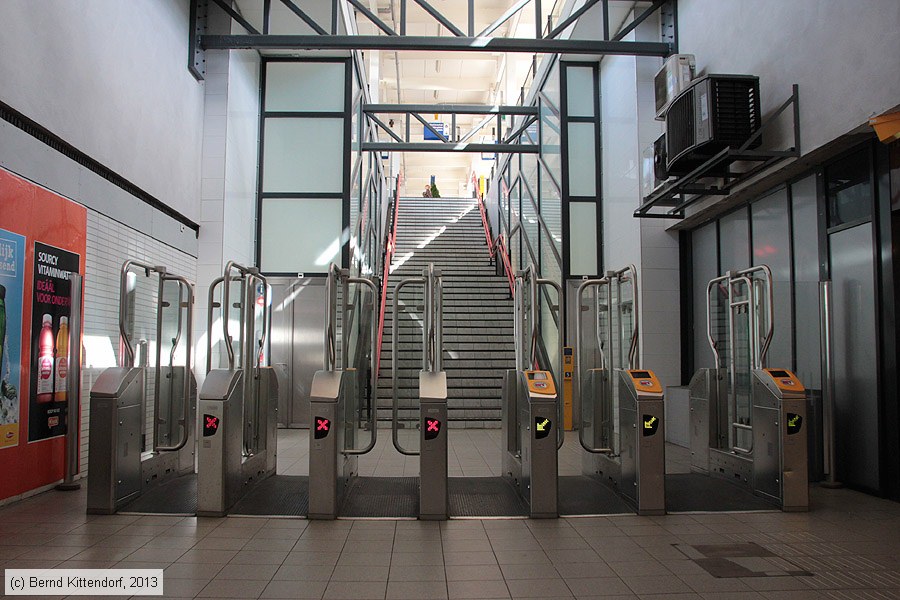 Bahnhof Amsterdam Zuid
/ Bild: bfamsterdamzuid_bk1309030472.jpg