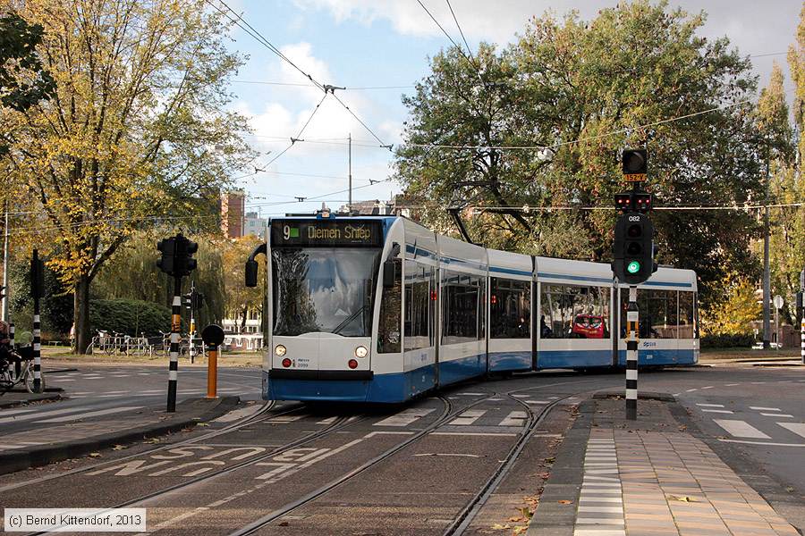 Stra&szlig;enbahn Amsterdam - 2099
/ Bild: amsterdam2099_bk1311130107.jpg