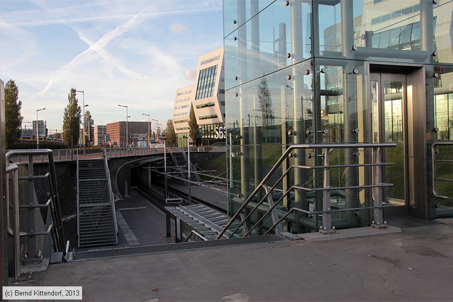 Straßenbahn Amsterdam - Anlagen
/ Bild: amsterdamanlagen_bk1311130221.jpg