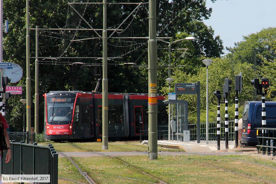 Straßenbahn Den Haag - 5023
/ Bild: denhaag5023_bk1706210216.jpg Straßenbahn Den Haag - 5023
/ Bild: denhaag5023_bk1706210216.jpg