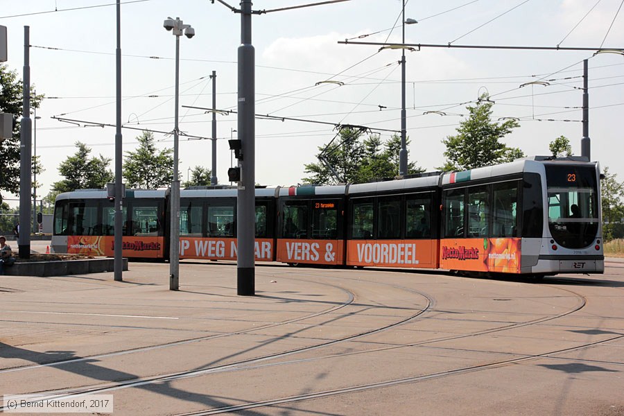 Straßenbahn Rotterdam - 2016
/ Bild: rotterdam2016_bk1706190217.jpg Straßenbahn Rotterdam - 2016
/ Bild: rotterdam2016_bk1706190217.jpg