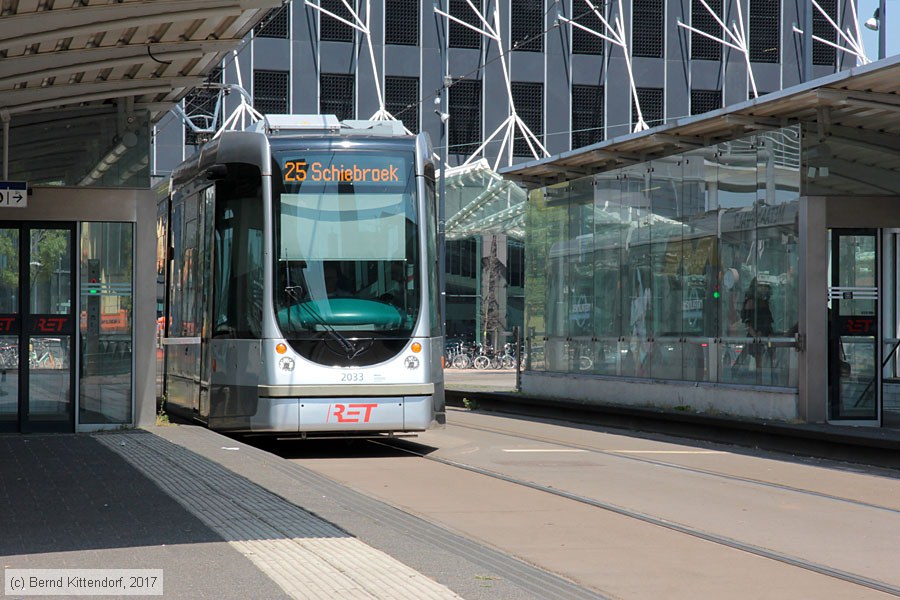 Straßenbahn Rotterdam - 2033
/ Bild: rotterdam2033_bk1706190153.jpg Straßenbahn Rotterdam - 2033
/ Bild: rotterdam2033_bk1706190153.jpg