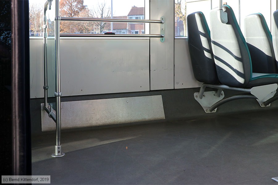 Straßenbahn Rotterdam - 2044 - Innenansicht
/ Bild: rotterdam2044_bk1911250096.jpg Straßenbahn Rotterdam - 2044 - Innenansicht
/ Bild: rotterdam2044_bk1911250096.jpg