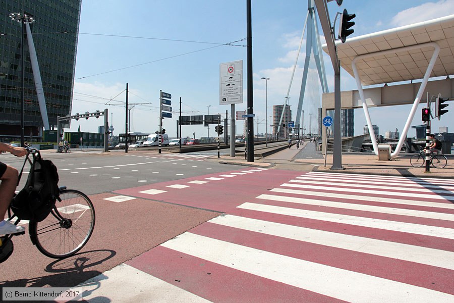 Straßenbahn Rotterdam - Anlagen
/ Bild: rotterdamanlagen_bk1706190129.jpg
