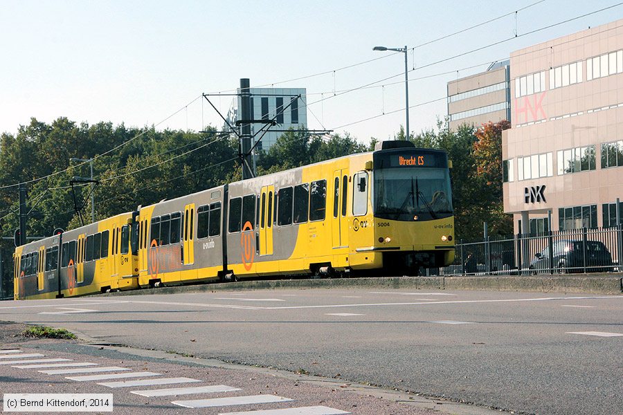 Sneltram Utrecht - 5004
/ Bild: utrecht5004_bk1410270133.jpg Sneltram Utrecht - 5004
/ Bild: utrecht5004_bk1410270133.jpg