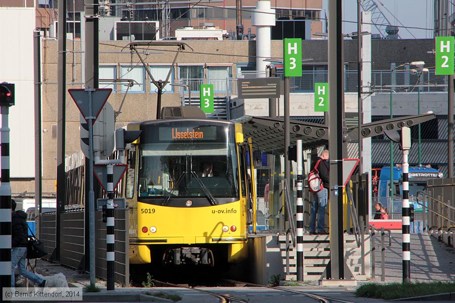 Sneltram Utrecht - 5019
/ Bild: utrecht5019_bk1410270186.jpg Sneltram Utrecht - 5019
/ Bild: utrecht5019_bk1410270186.jpg