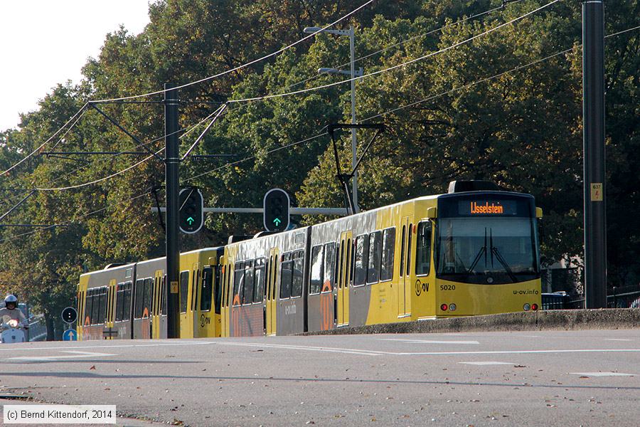 Sneltram Utrecht - 5020
/ Bild: utrecht5020_bk1410270156.jpg Sneltram Utrecht - 5020
/ Bild: utrecht5020_bk1410270156.jpg