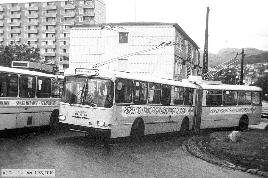 Bergen - O-Bus - 326
/ Bild: bergen326_dk042204.jpg
