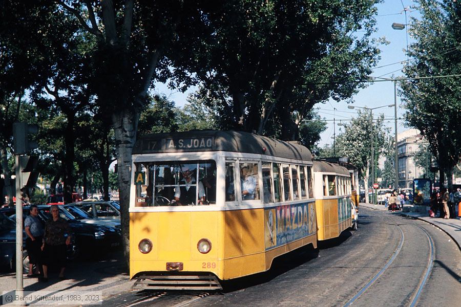 Elétricos de Lisboa - 289
/ Bild: lisboa289_ds079132.jpg Elétricos de Lisboa - 289
/ Bild: lisboa289_ds079132.jpg