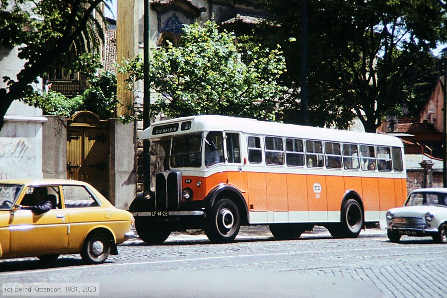 Lisboa - Stadtbus - 110
/ Bild: lisboabus110_ds033417.jpg