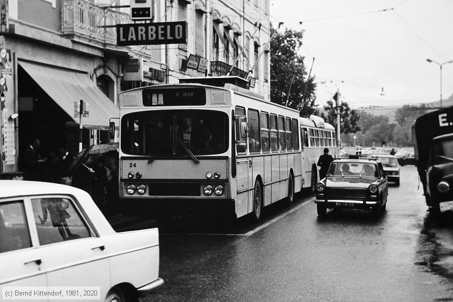 Coimbra - Trolleybus - 24
/ Bild: coimbra24_vb000237.jpg Coimbra - Trolleybus - 24
/ Bild: coimbra24_vb000237.jpg