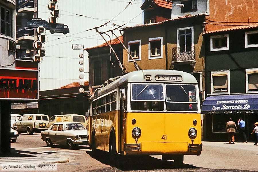 Coimbra - Trolleybus - 41
/ Bild: coimbra41_ds078715.jpg