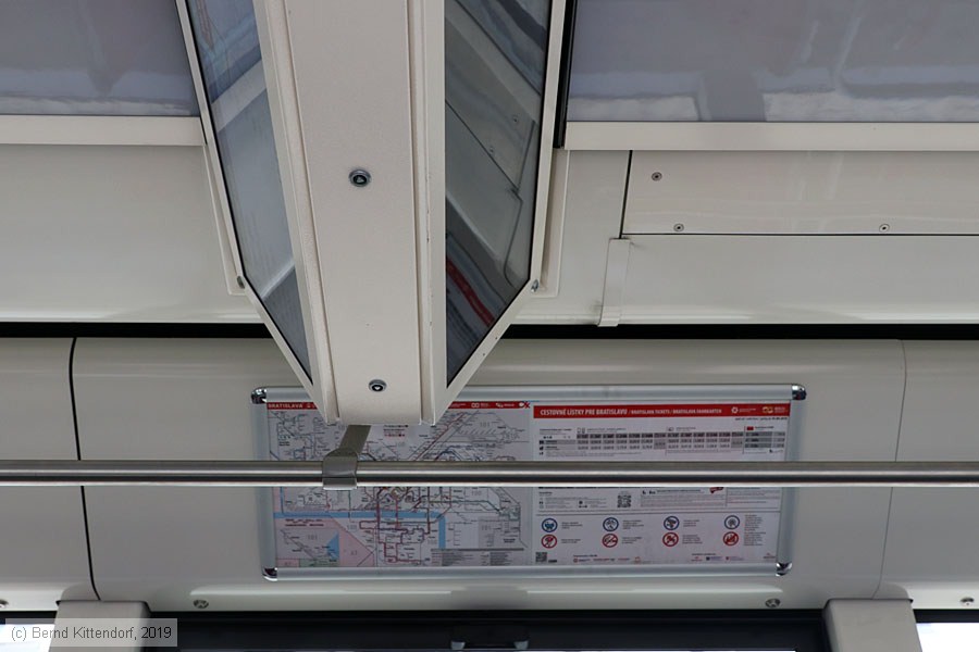 Stra&szlig;enbahn Bratislava - 7414 - Innenansicht
/ Bild: bratislava7414_bk1907260159.jpg