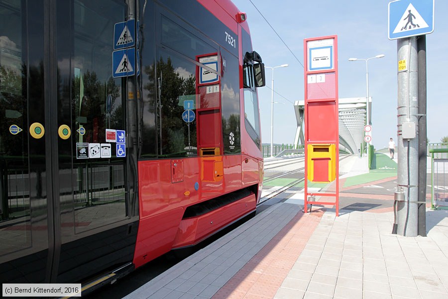 Straßenbahn Bratislava - 7521
/ Bild: bratislava7521_bk1609020250.jpg Straßenbahn Bratislava - 7521
/ Bild: bratislava7521_bk1609020250.jpg