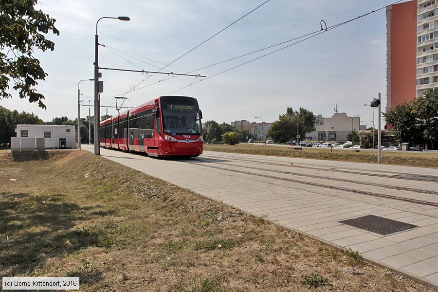 Straßenbahn Bratislava - 7522
/ Bild: bratislava7522_bk1609020236.jpg