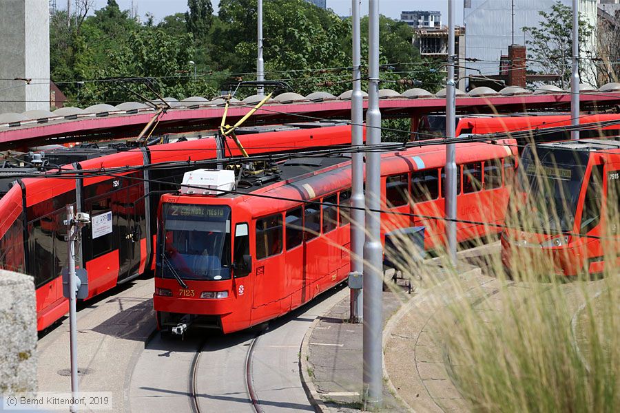 Stra&szlig;enbahn Bratislava - 7123
/ Bild: bratislava7123_bk1907260196.jpg