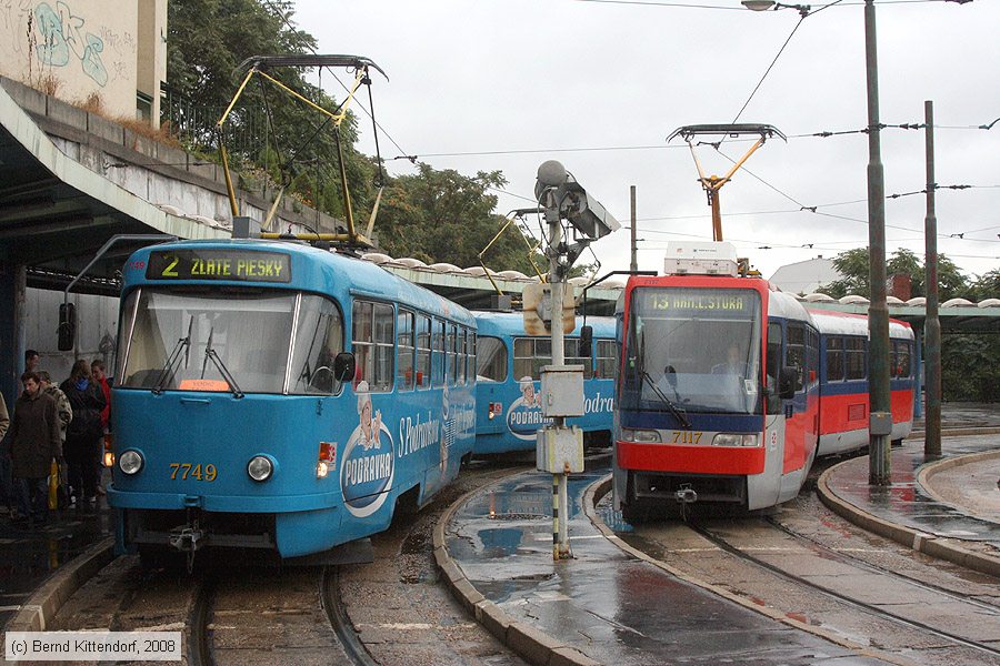 Straßenbahn Bratislava - 7749 und 7117
/ Bild: bratislava7749_bk0809160257.jpg