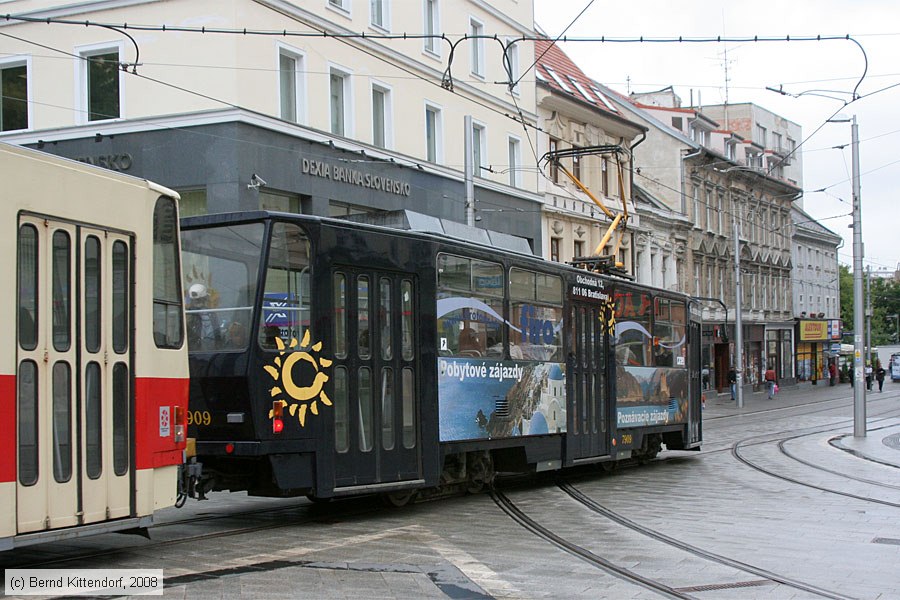 Straßenbahn Bratislava - 7909
/ Bild: bratislava7909_bk0809160347.jpg Straßenbahn Bratislava - 7909
/ Bild: bratislava7909_bk0809160347.jpg