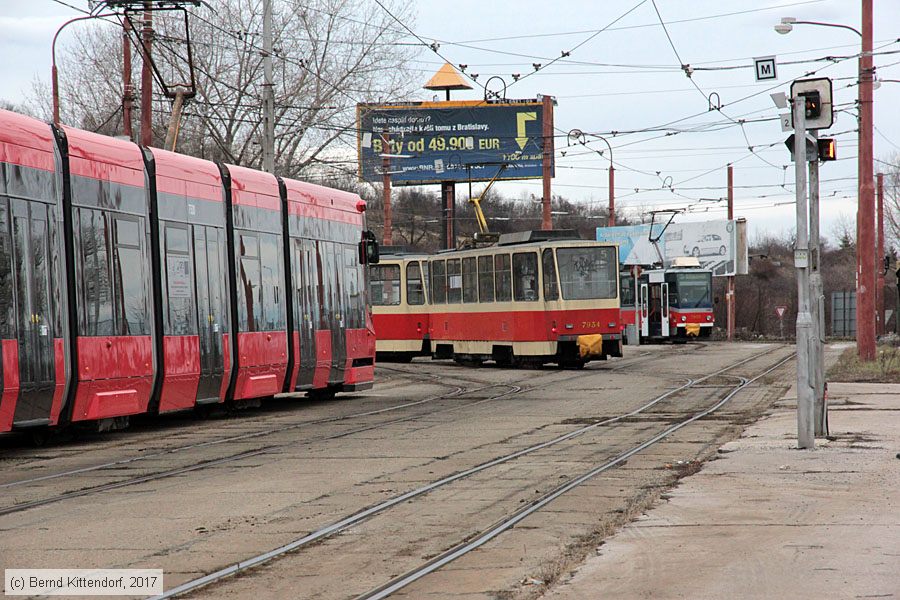 Straßenbahn Bratislava - Anlagen
/ Bild: bratislavaanlagen_bk1702240369.jpg Straßenbahn Bratislava - Anlagen
/ Bild: bratislavaanlagen_bk1702240369.jpg