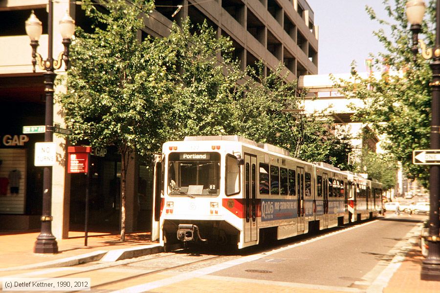 Portland - Light Rail - 122
/ Bild: portland122_dk085417.jpg